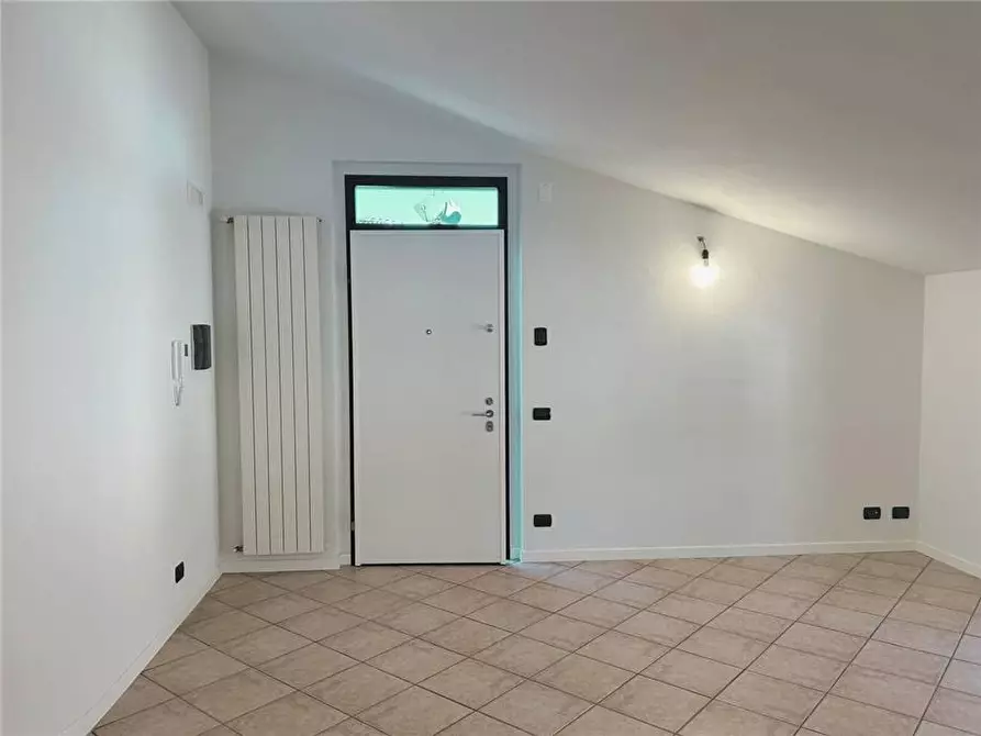 Immagine 3 di Appartamento in vendita  in Via Pietra di Credaro, 11 a Credaro