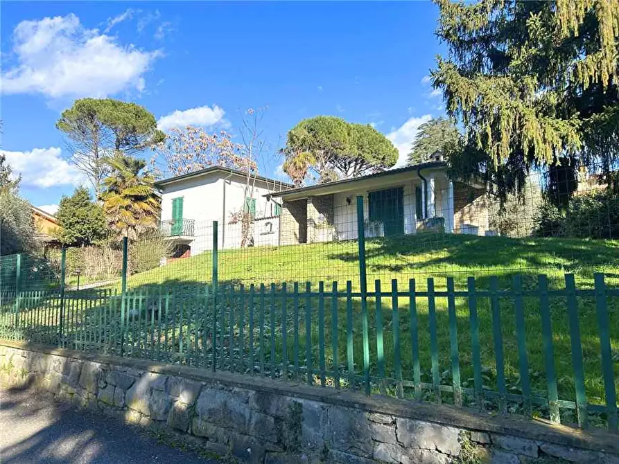 Immagine 2 di Villa in vendita  in Via Montecchio a Villongo