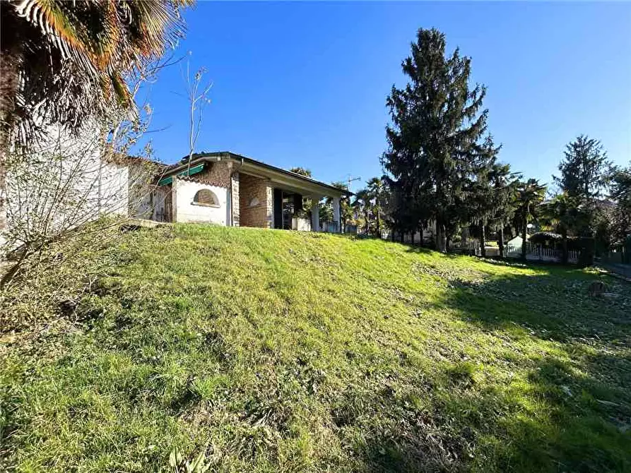 Immagine 3 di Villa in vendita  in Via Montecchio a Villongo