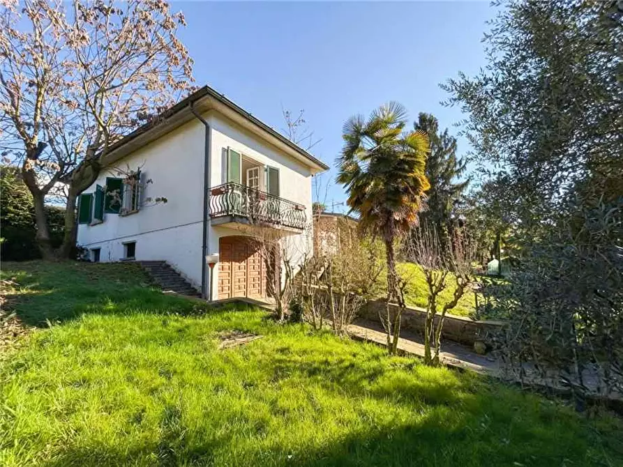 Immagine 4 di Villa in vendita  in Via Montecchio a Villongo