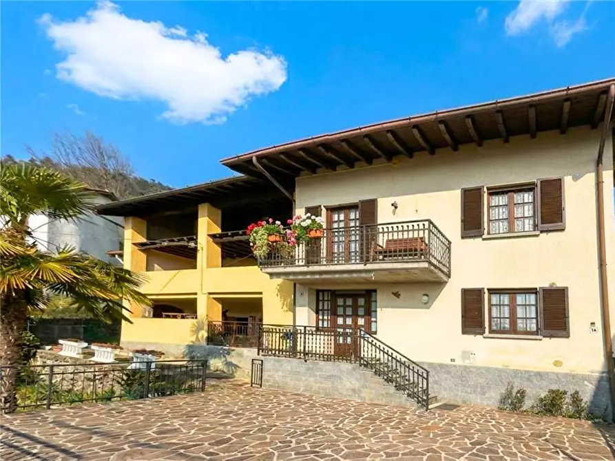 Immagine 2 di Villa in vendita  in Via Gafforelli, 2 a Foresto Sparso