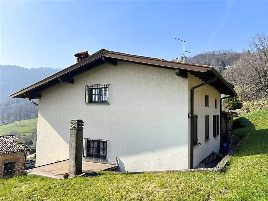 Immagine 5 di Villa in vendita  in Via Gafforelli, 2 a Foresto Sparso