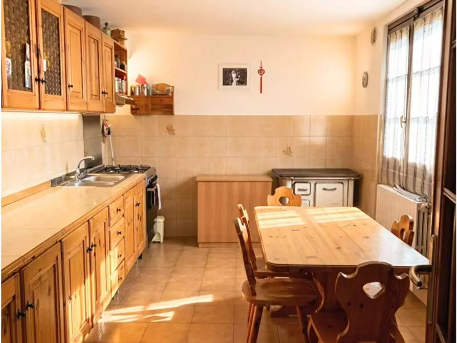 Immagine 7 di Villa in vendita  in Via Gafforelli, 2 a Foresto Sparso
