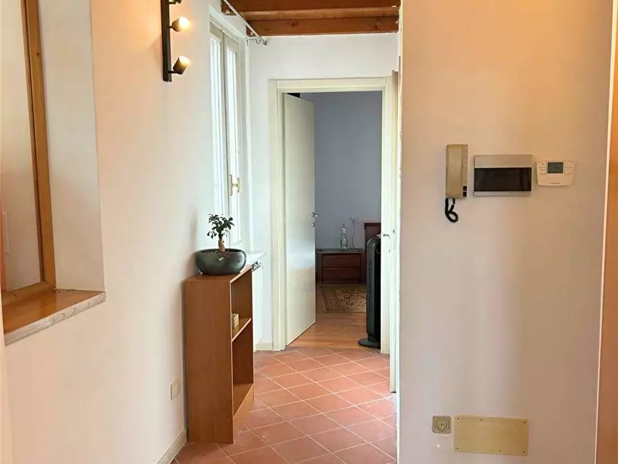 Immagine 11 di Appartamento in vendita  in Via Roma, 37 a Castelli Calepio