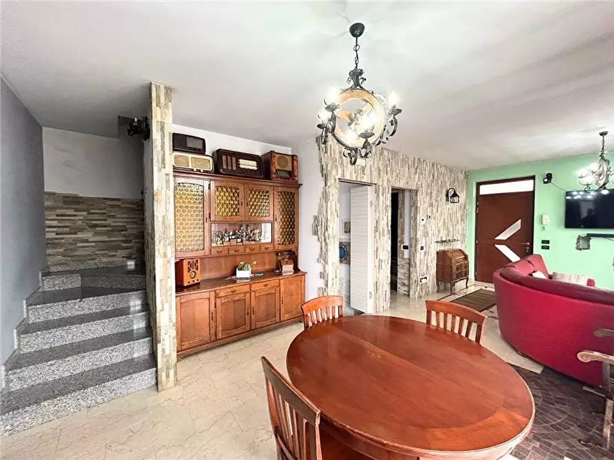 Immagine 7 di Villa in vendita  in Via Pietra a Viadanica