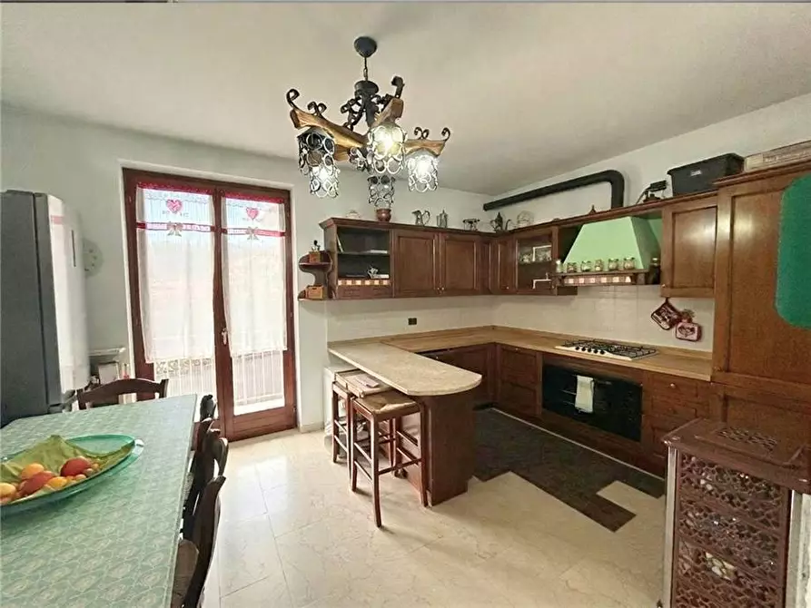 Immagine 8 di Villa in vendita  in Via Pietra a Viadanica