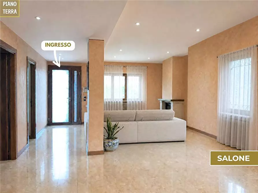 Immagine 7 di Villa in vendita  a Palazzolo Sull'oglio