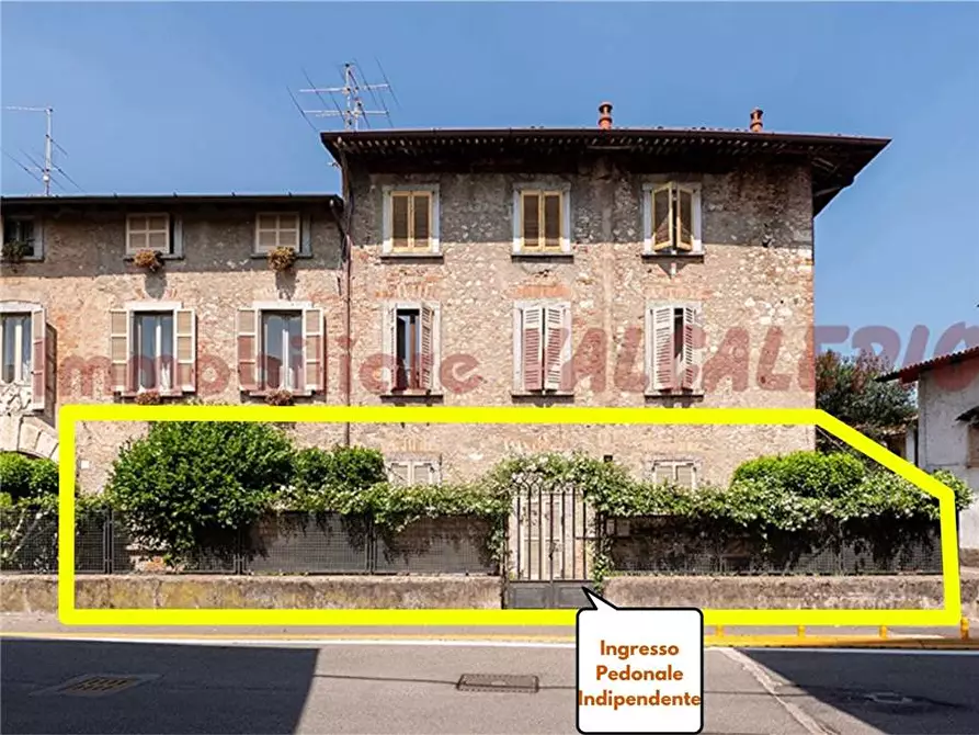 Immagine 3 di Appartamento in vendita  in Via Monte Orfano, 15 a Coccaglio