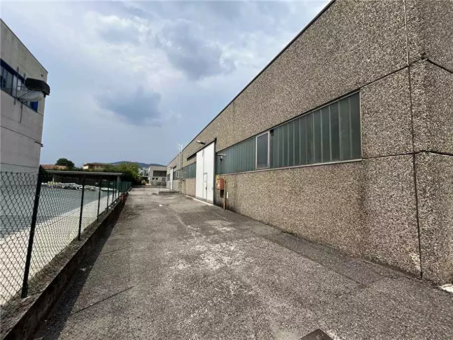 Immagine 11 di Capannone industriale in vendita  in Via Cornella, 30 a Castelli Calepio