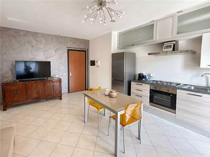 Immagine 5 di Appartamento in vendita  in Via Beato Luigi Palazzolo, 3 a Grumello Del Monte