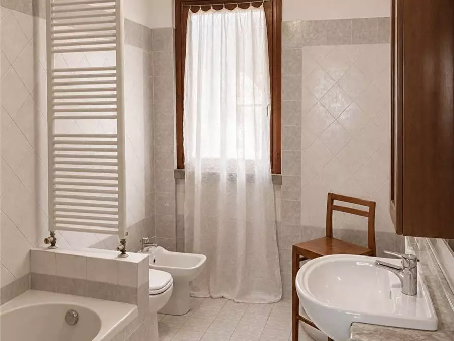 Immagine 14 di Villa in vendita  a Castelli Calepio