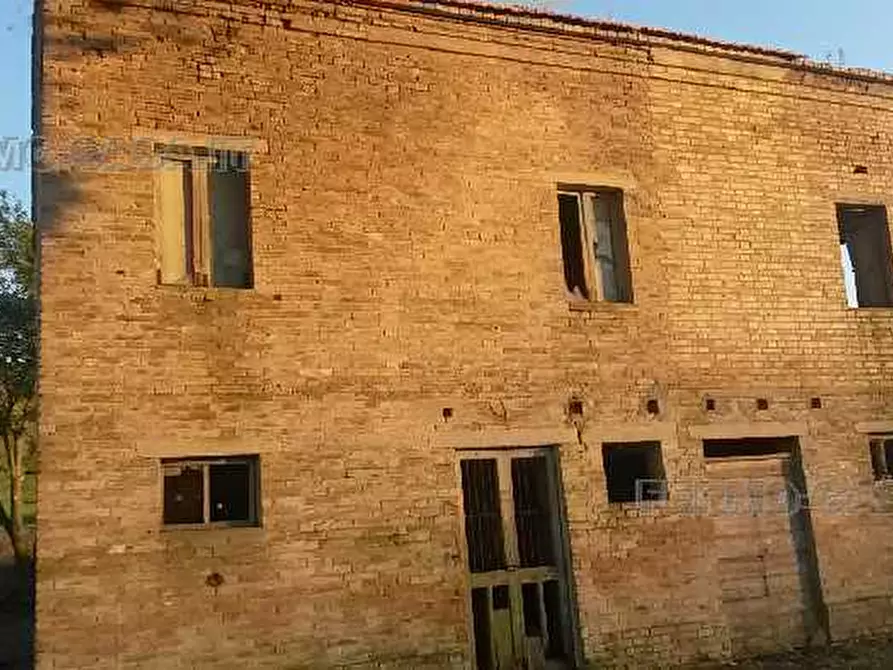 Immagine 5 di Rustico / casale in vendita  in Via provinciale a Fermo