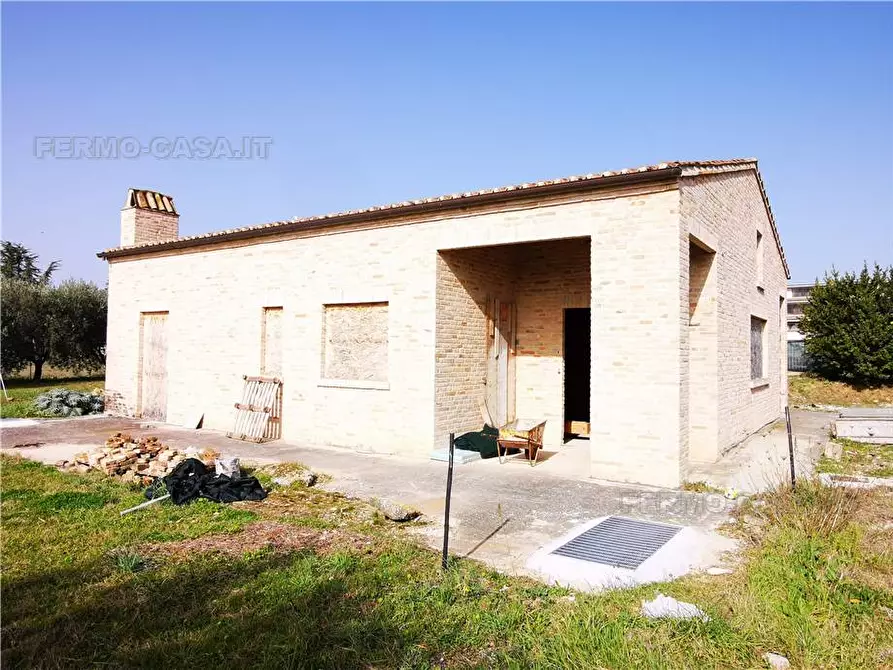 Immagine 9 di Villa in vendita  in Via Quintiliani, 60 a Fermo