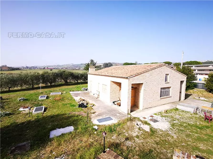 Immagine 11 di Villa in vendita  in Via Quintiliani, 60 a Fermo