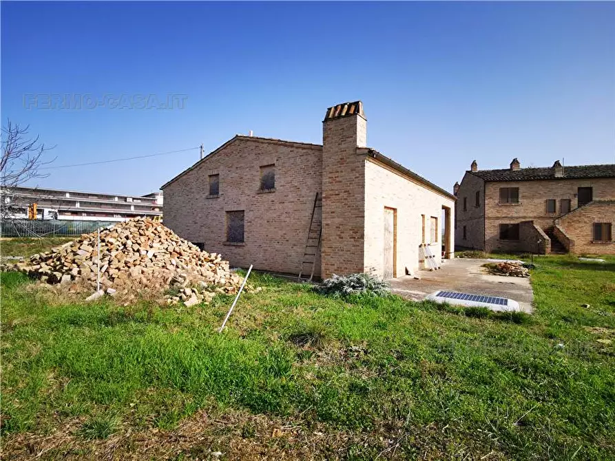 Immagine 13 di Villa in vendita  in Via Quintiliani, 60 a Fermo