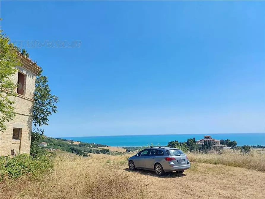Immagine 12 di Rustico / casale in vendita  in Via Contrada Vallosrcura, 40 a Fermo