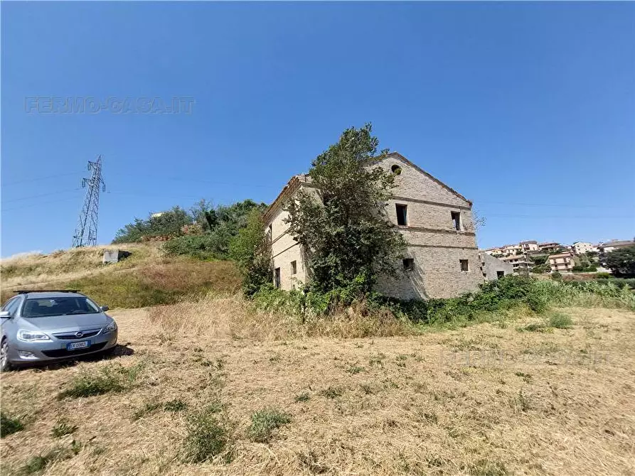 Immagine 5 di Rustico / casale in vendita  in Via Contrada Vallosrcura, 40 a Fermo