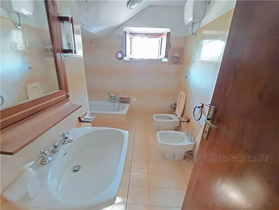 Immagine 14 di Rustico / casale in vendita  in Via Spino, 9 a Monterubbiano