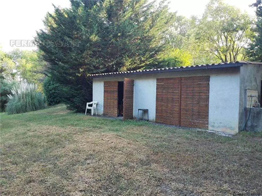 Immagine 25 di Rustico / casale in vendita  in Via Spino, 9 a Monterubbiano