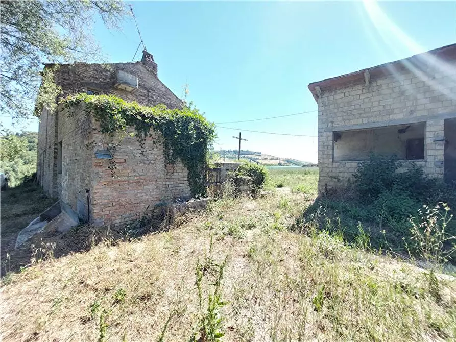 Immagine 12 di Rustico / casale in vendita  in Via Madonna D'ete, 42 a Fermo