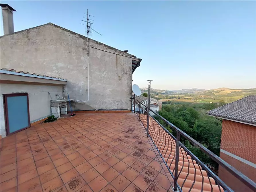 Immagine 22 di Villa in vendita  in Via Giacomo Leopardi, 8 a Ortezzano