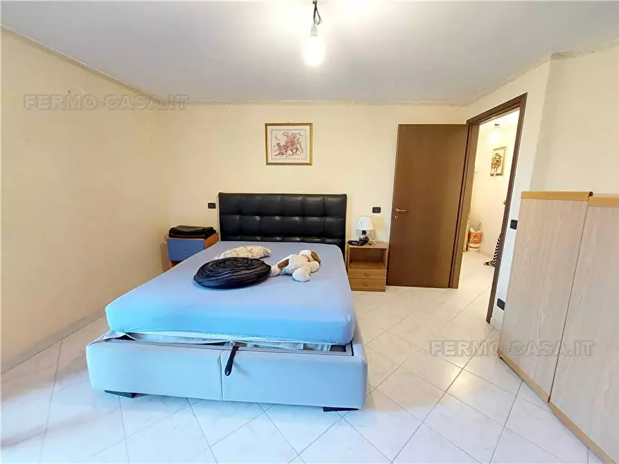 Immagine 6 di Villa in vendita  in Via Giacomo Leopardi, 8 a Ortezzano