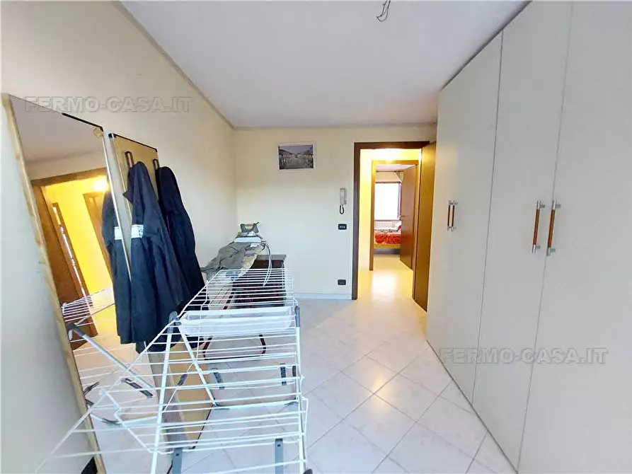 Immagine 9 di Villa in vendita  in Via Giacomo Leopardi, 8 a Ortezzano