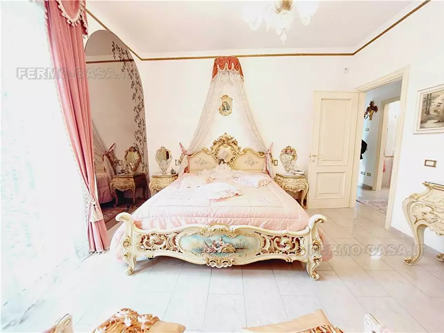 Immagine 14 di Villa in vendita  in Via cugnolo, 4 a Fermo