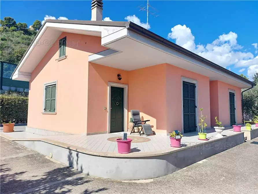 Immagine 4 di Villa in vendita  in Via cugnolo, 4 a Fermo