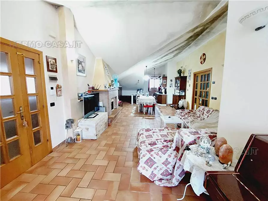 Immagine 7 di Villa in vendita  in Loc. Contrada San Girolamo, 15 a Fermo
