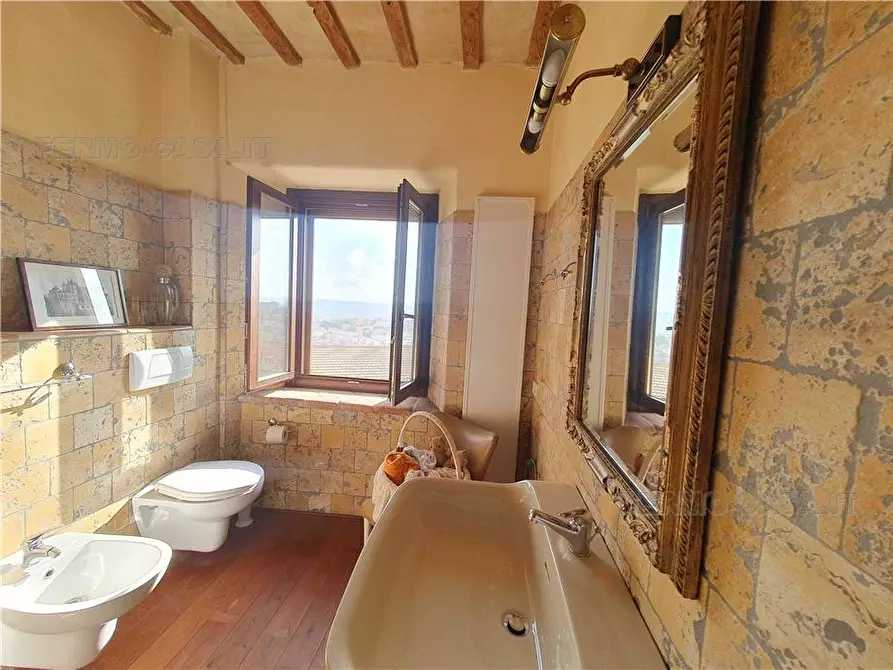 Immagine 12 di Villa in vendita  in Via S. Ugo, 25 a Montegranaro