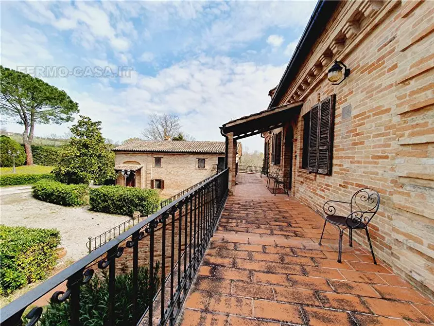 Immagine 13 di Villa in vendita  in Via Contrada castelletta, 10 a Rapagnano