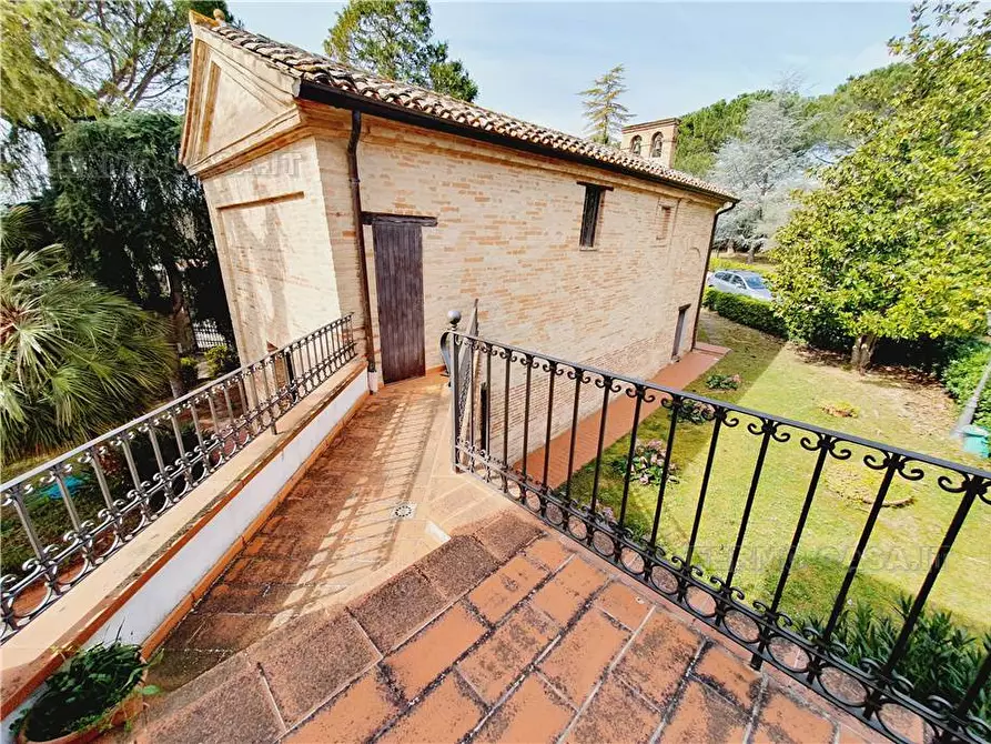 Immagine 14 di Villa in vendita  in Via Contrada castelletta, 10 a Rapagnano