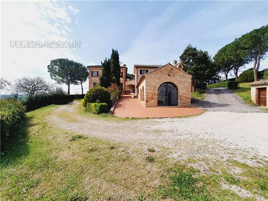 Immagine 2 di Villa in vendita  in Via Contrada castelletta, 10 a Rapagnano