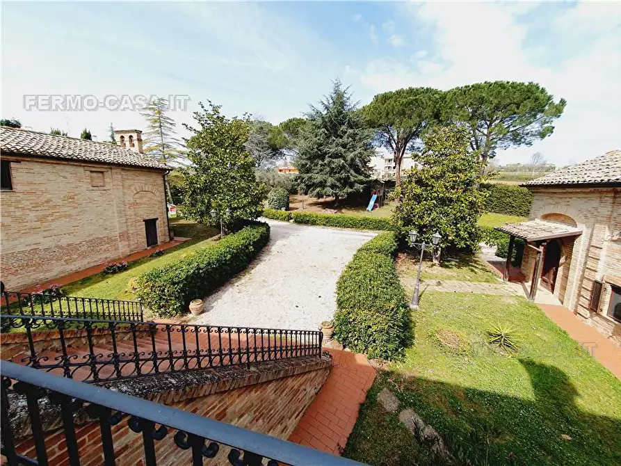 Immagine 9 di Villa in vendita  in Via Contrada castelletta, 10 a Rapagnano