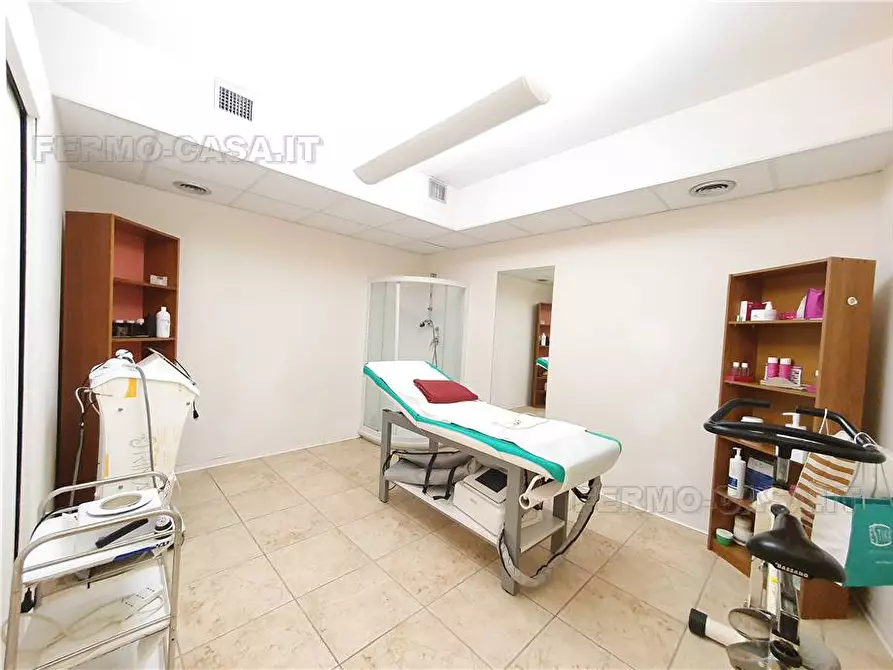 Immagine 13 di Attività commerciale in vendita  in Via sant'antonio, 231 a Petritoli
