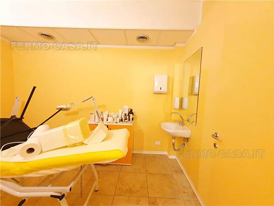 Immagine 17 di Attività commerciale in vendita  in Via sant'antonio, 231 a Petritoli