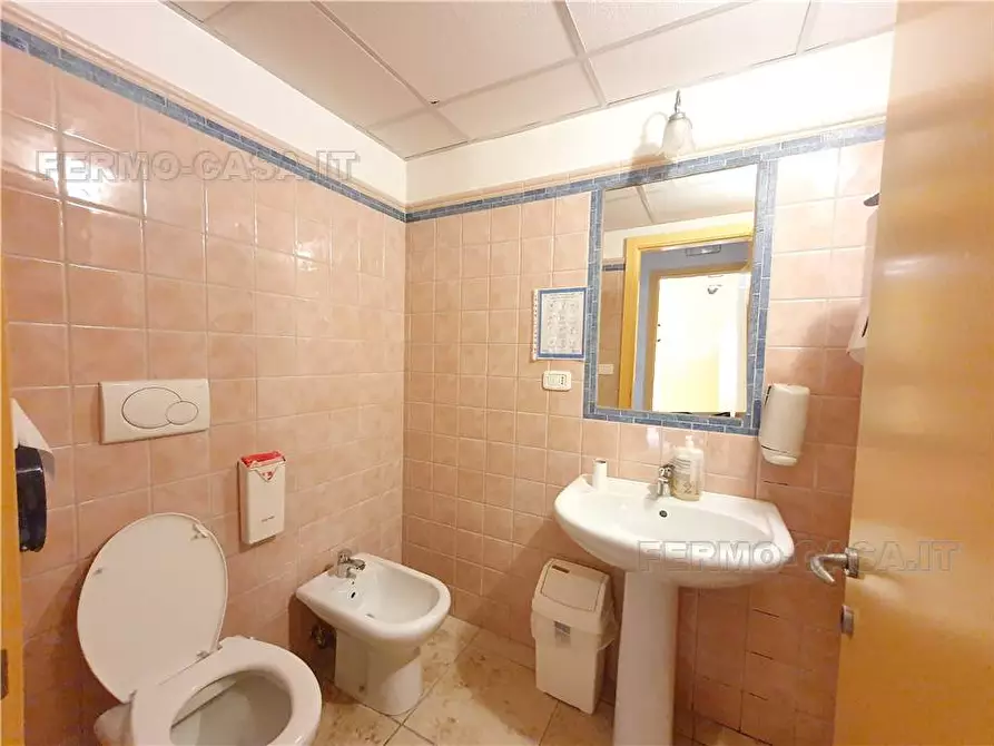 Immagine 21 di Attività commerciale in vendita  in Via sant'antonio, 231 a Petritoli