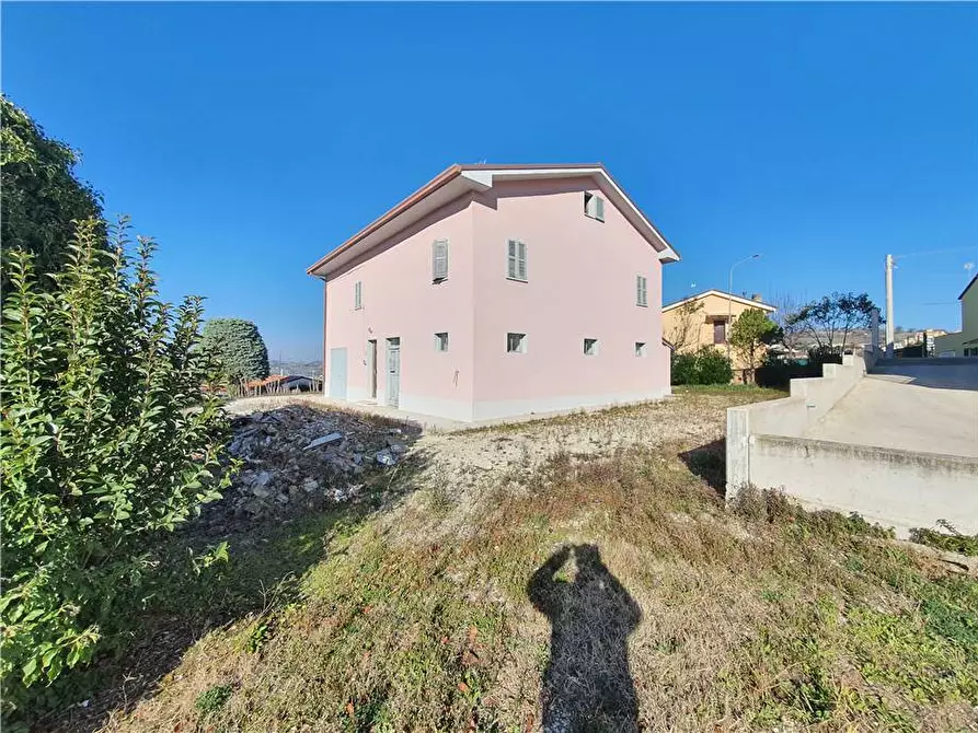 Immagine 3 di Terreno in vendita  in Via italia, 76 a Fermo