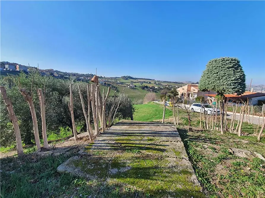 Immagine 8 di Terreno in vendita  in Via italia, 76 a Fermo
