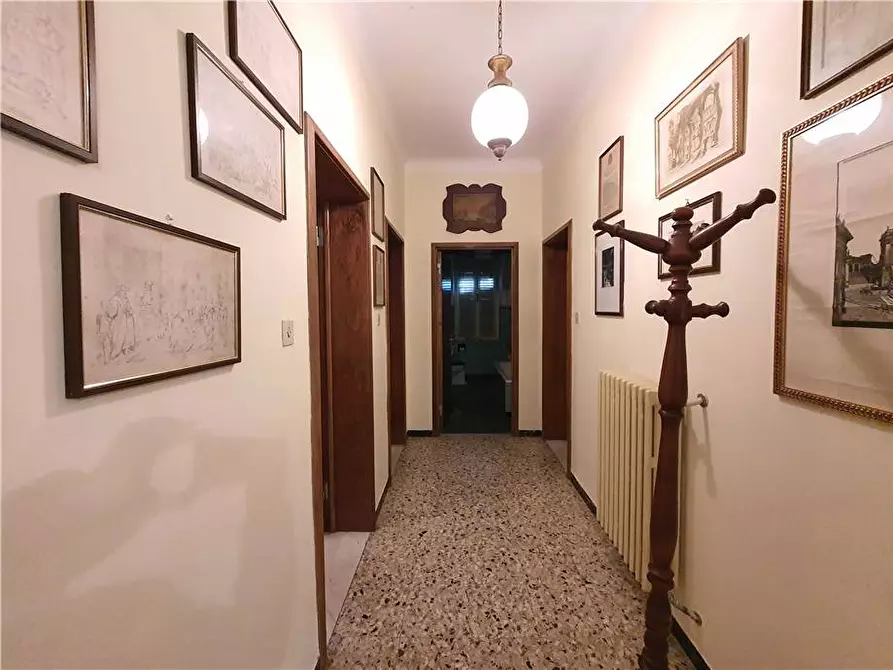 Immagine 12 di Villa in vendita  in V.le trieste, 26 a Montottone