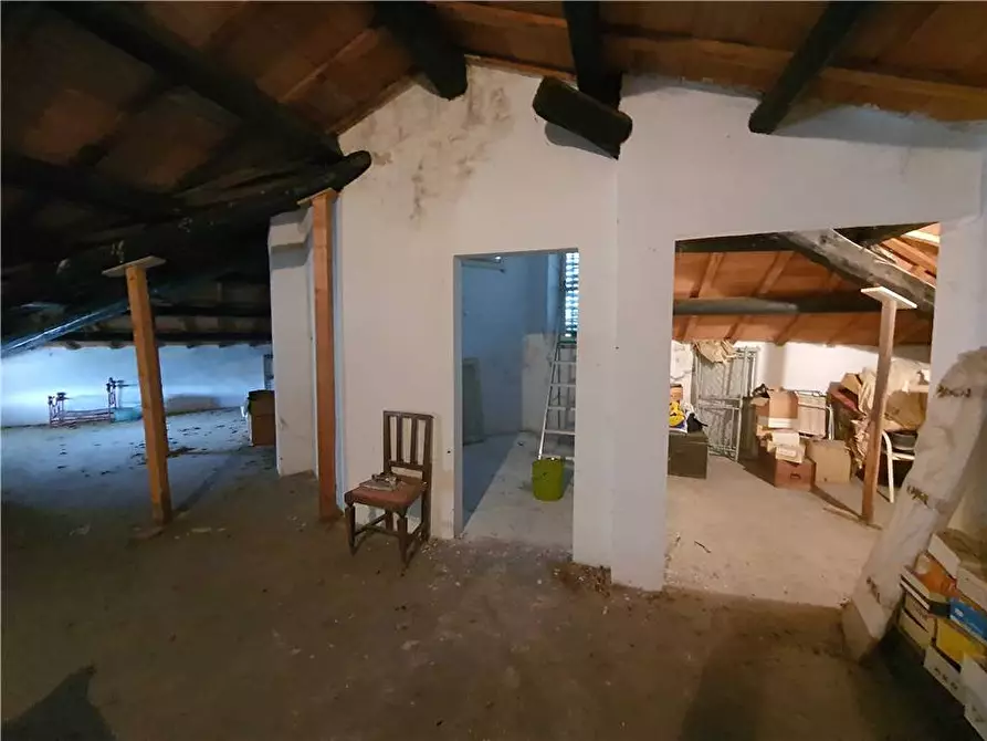 Immagine 24 di Villa in vendita  in V.le trieste, 26 a Montottone