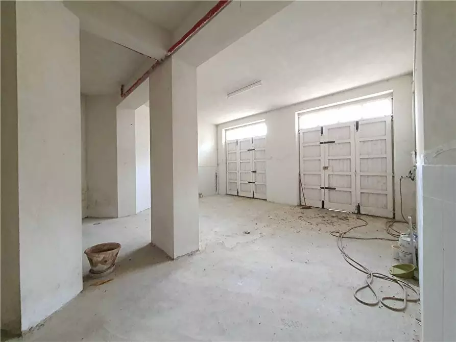 Immagine 26 di Villa in vendita  in V.le trieste, 26 a Montottone