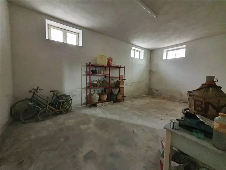 Immagine 29 di Villa in vendita  in V.le trieste, 26 a Montottone