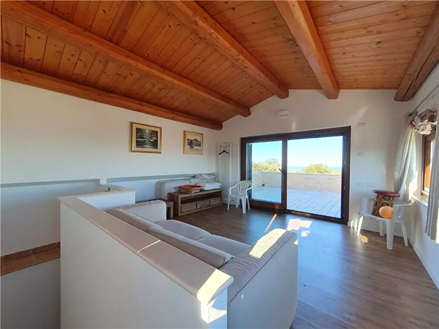 Immagine 23 di Villa in vendita  in V.le sp2 a Lapedona