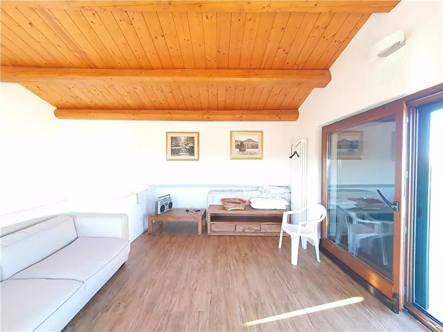 Immagine 27 di Villa in vendita  in V.le sp2 a Lapedona
