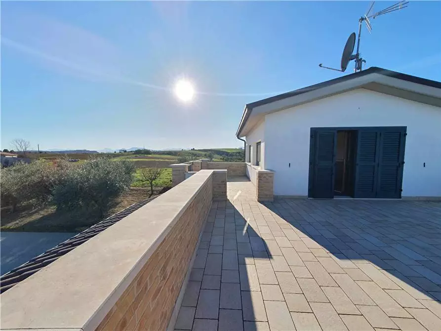 Immagine 34 di Villa in vendita  in V.le sp2 a Lapedona