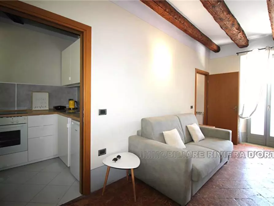 Immagine 12 di Appartamento in affitto  a Orta San Giulio