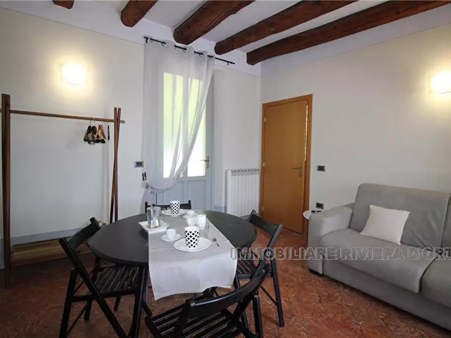 Immagine 9 di Appartamento in affitto  a Orta San Giulio