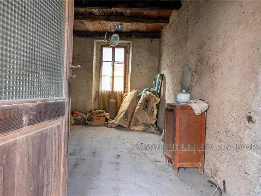 Immagine 21 di Rustico / casale in vendita  a Miasino